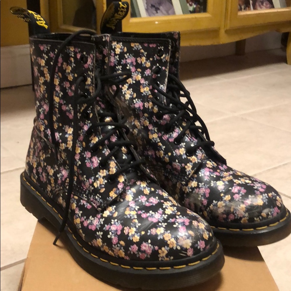 Floral doc Martin boots